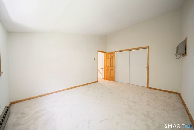 231 Crestwood Drive, Naugatuck, CT 06770