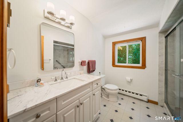 231 Crestwood Drive, Naugatuck, CT 06770