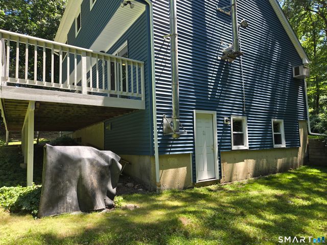 231 Crestwood Drive, Naugatuck, CT 06770