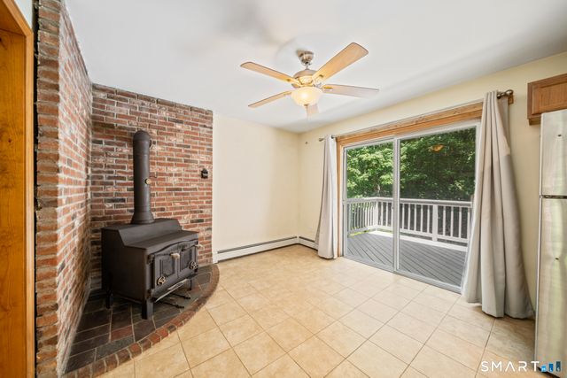 231 Crestwood Drive, Naugatuck, CT 06770