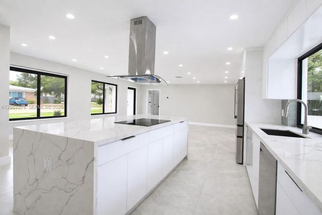 6020 NE 18th Terrace, Fort Lauderdale, FL 33308