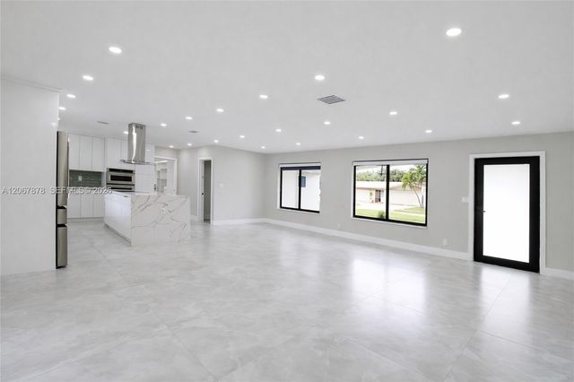 6020 NE 18th Terrace, Fort Lauderdale, FL 33308