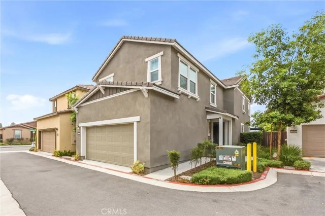 4247 Bravado Ct, Riverside, CA 92505