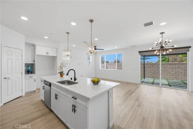 4247 Bravado Ct, Riverside, CA 92505