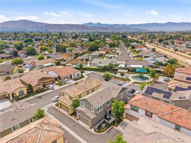 4247 Bravado Ct, Riverside, CA 92505