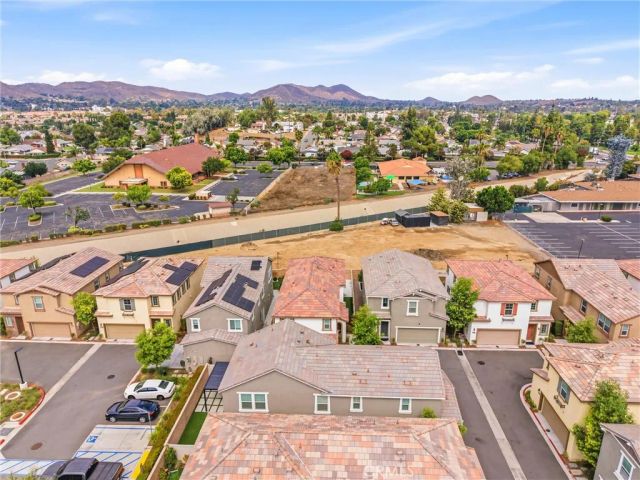4247 Bravado Ct, Riverside, CA 92505