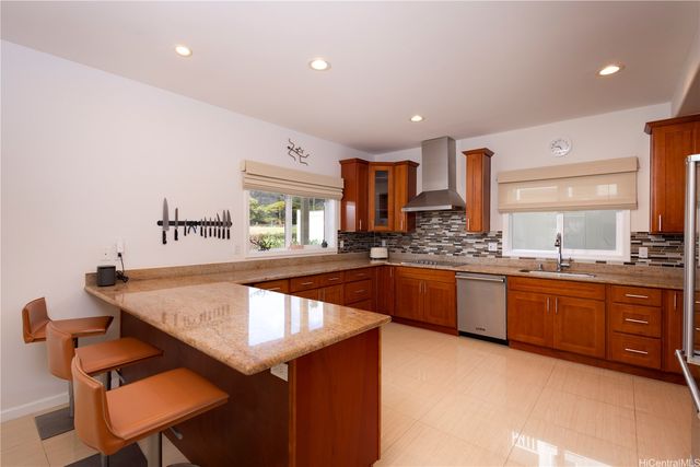 499 Kealahou Street 5, Honolulu, HI 96825