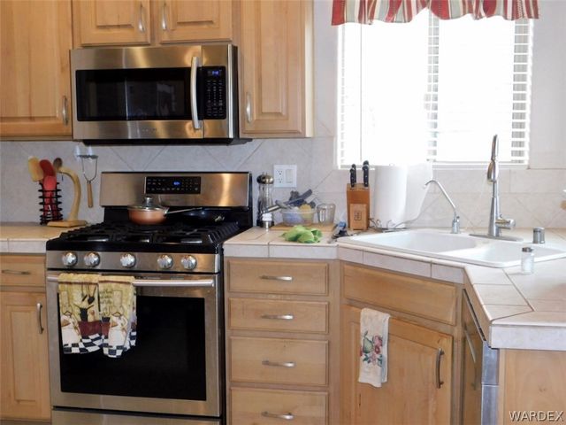 5075 S Emerald River Drive, Fort Mohave, AZ 86426