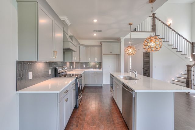 5525 Sinclair St, Murfreesboro, TN 37127