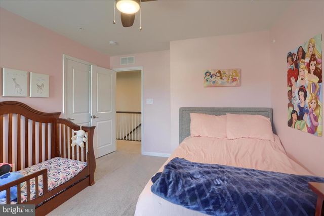 4273 SECRETARIAT ST, Harrisburg, PA 17112