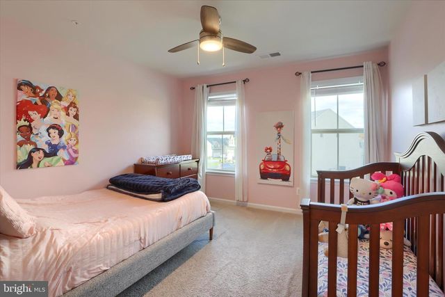 4273 SECRETARIAT ST, Harrisburg, PA 17112