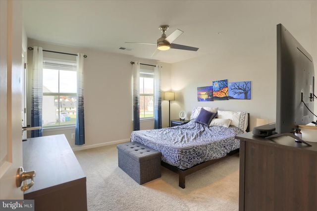 4273 SECRETARIAT ST, Harrisburg, PA 17112