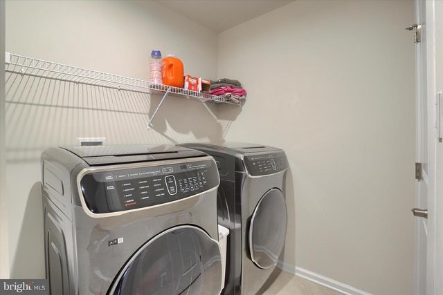 4273 SECRETARIAT ST, Harrisburg, PA 17112