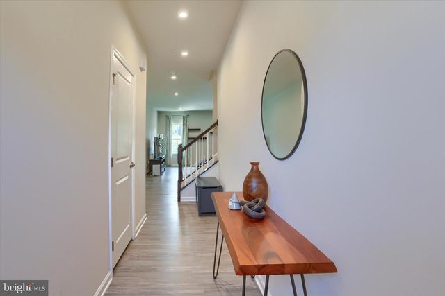 4273 SECRETARIAT ST, Harrisburg, PA 17112