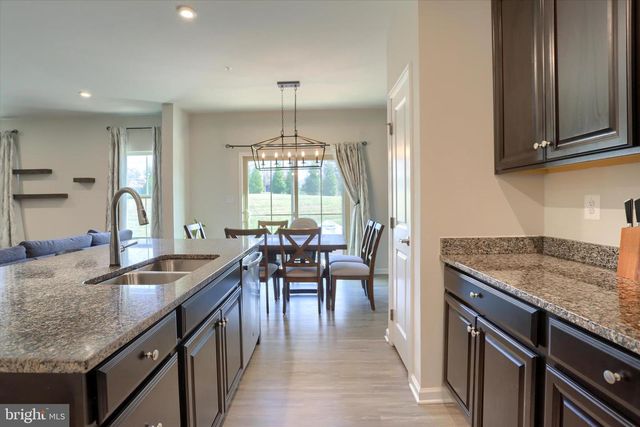 4273 SECRETARIAT ST, Harrisburg, PA 17112