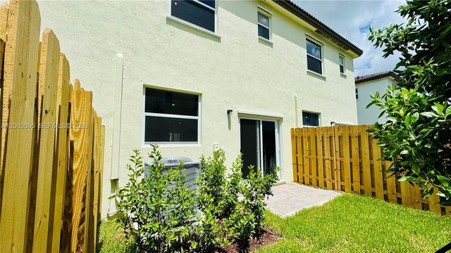 2632 SE 27th Dr, Homestead, FL 33035
