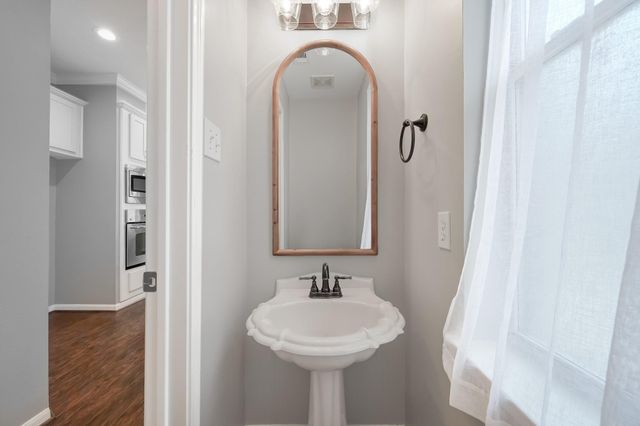 14 S Bristol Oak Circle, The Woodlands, TX 77382