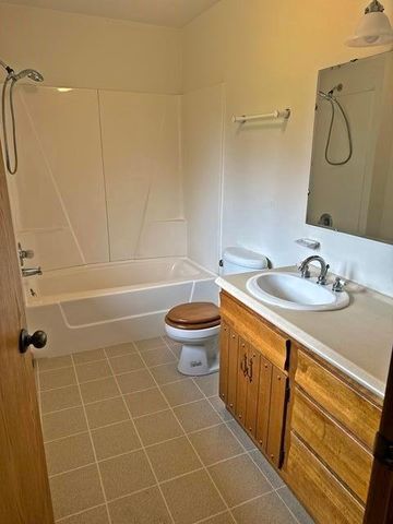 519 W BJORNSTAD STREET, Owen, WI 54460