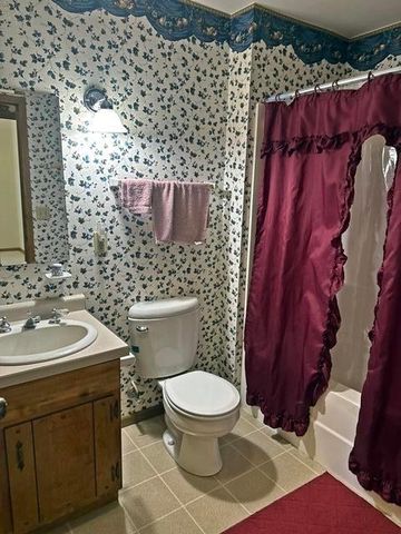 519 W BJORNSTAD STREET, Owen, WI 54460