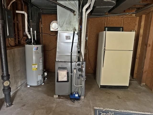 519 W BJORNSTAD STREET, Owen, WI 54460