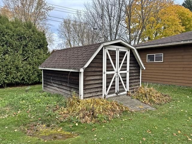 519 W BJORNSTAD STREET, Owen, WI 54460