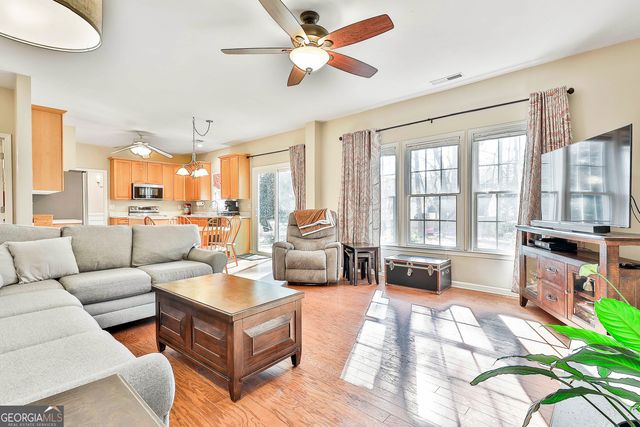 185 Pine Crescent, Newnan, GA 30265