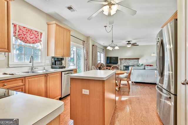 185 Pine Crescent, Newnan, GA 30265