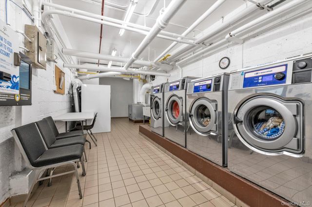 98-40 64 Avenue 7J, Rego Park, NY 11374