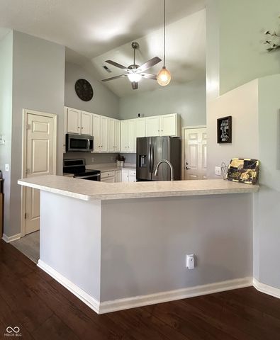 219 Creekview Circle, Mooresville, IN 46158