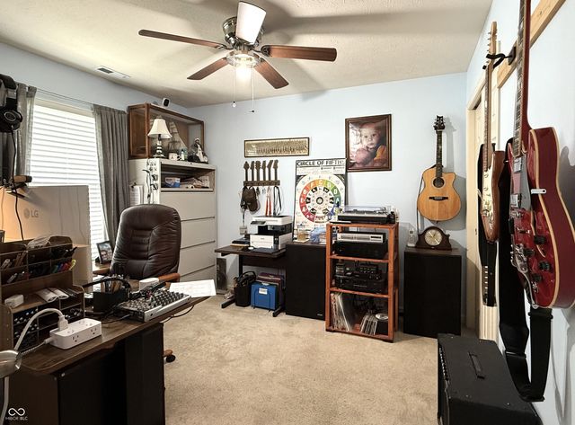 219 Creekview Circle, Mooresville, IN 46158