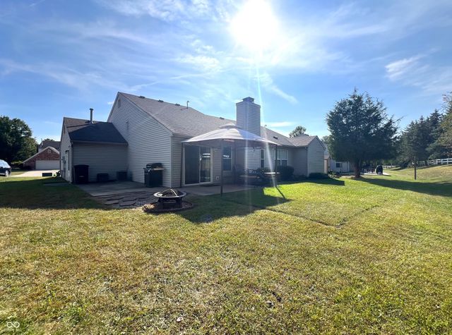 219 Creekview Circle, Mooresville, IN 46158