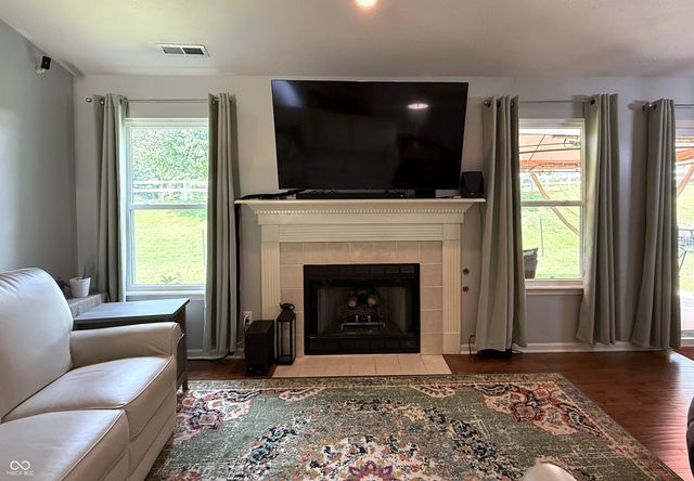 219 Creekview Circle, Mooresville, IN 46158