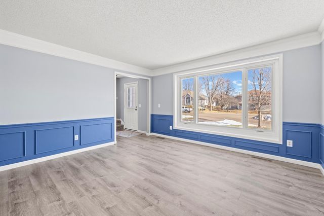 16346 Greenbriar Court, Lakeville, MN 55044