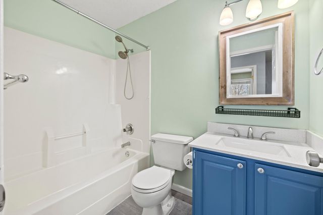 16346 Greenbriar Court, Lakeville, MN 55044