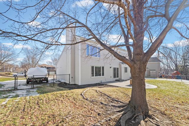 16346 Greenbriar Court, Lakeville, MN 55044