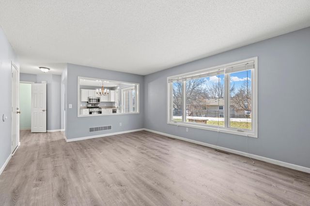16346 Greenbriar Court, Lakeville, MN 55044