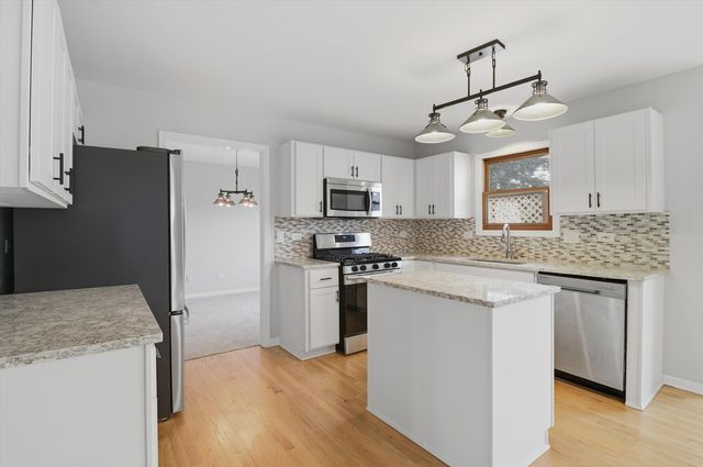 452 Pheasant Chase Drive, Bolingbrook, IL 60490