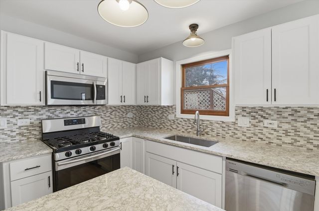 452 Pheasant Chase Drive, Bolingbrook, IL 60490