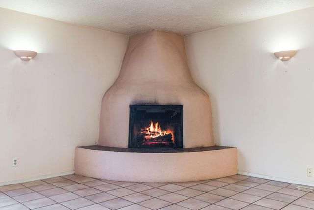 10225 Keeping Drive NW, Albuquerque, NM 87114