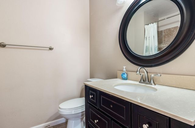 10225 Keeping Drive NW, Albuquerque, NM 87114