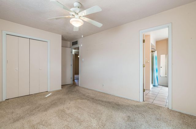 10225 Keeping Drive NW, Albuquerque, NM 87114