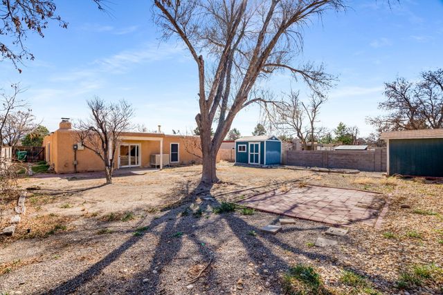 10225 Keeping Drive NW, Albuquerque, NM 87114