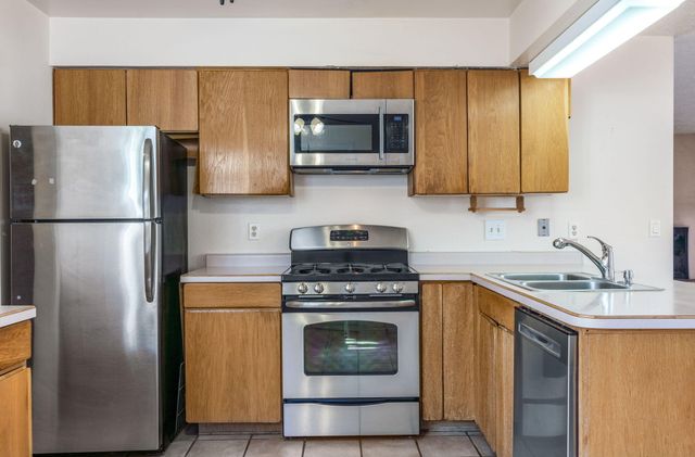 10225 Keeping Drive NW, Albuquerque, NM 87114