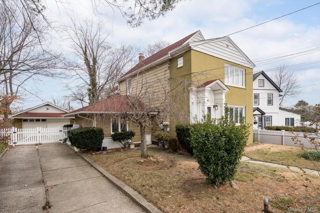 140 Park Avenue, Roosevelt, NY 11575