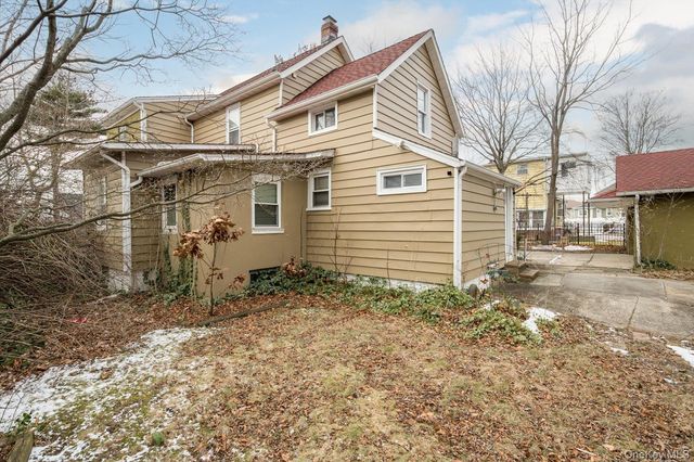 140 Park Avenue, Roosevelt, NY 11575