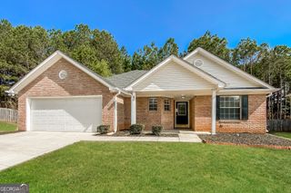 40 Prestwick Drive, Fayetteville, GA 30215