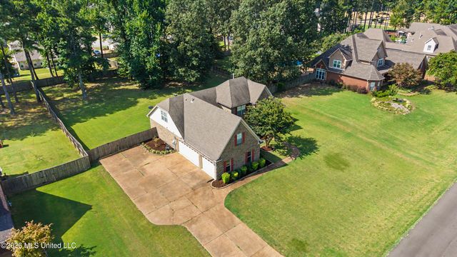 3605 S New Pointe Drive, Southaven, MS 38672