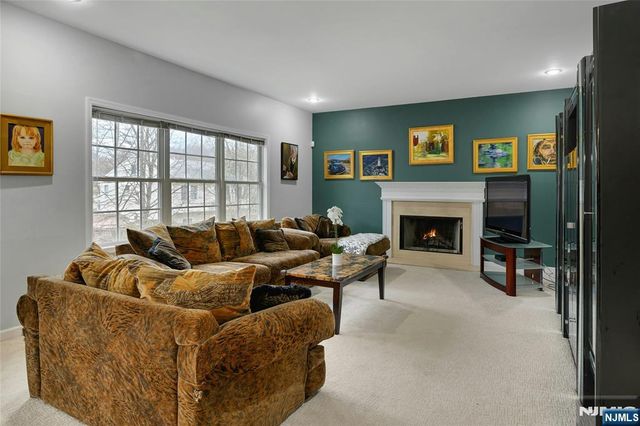 123 Livingston Avenue, Livingston, NJ 07039