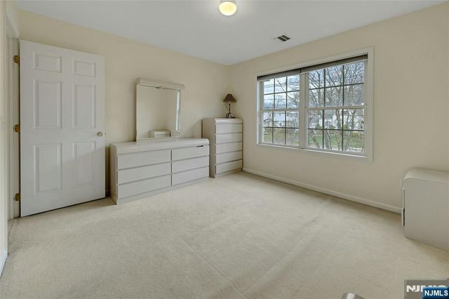 123 Livingston Avenue, Livingston, NJ 07039