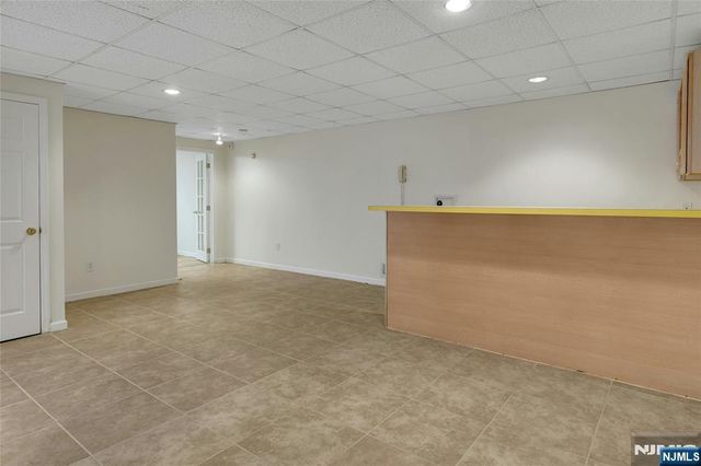 123 Livingston Avenue, Livingston, NJ 07039